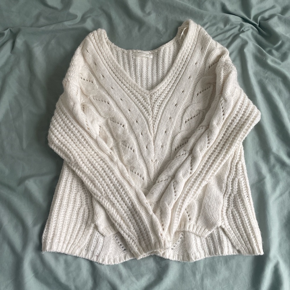 Anthropologie Cream V-Neck Cable Knit Sweater